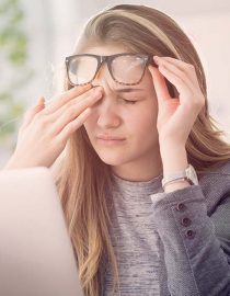 What to Do If You Experience a Migraine While at Work What to Do If You Experience a Migraine While at Work
